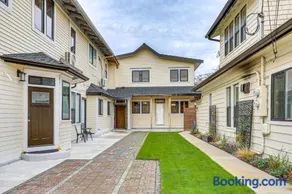 Extended PNW Retreat in Historic Dtwn Anacortes! - Image 2