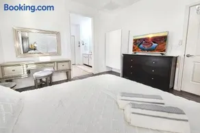 Luxe Desert Oasis, Pool, Hidden Speakeasy Room! - Image 3