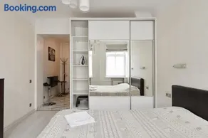 Nice & Cheap Apartment and FREE parking - Image 1