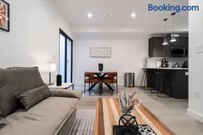 Unit 1 Stylish Studio with King Bed and Sofa Bed - Image 1