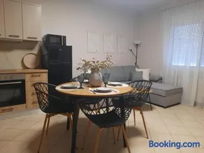 Olena Apartment - Image 3