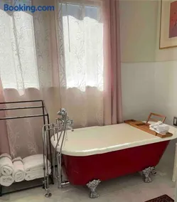 Luxury Suite with water view - 2 mini bedrooms - Image 2