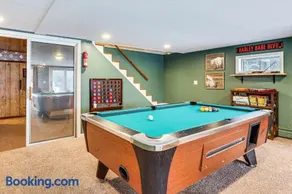 Seymour Lake Across St! Scenic Home w/ Hot Tub - Image 4