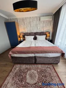 Avenue Aparthotel - Image 3