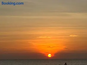 Amazing Ocean View Room for Couples - Image 1