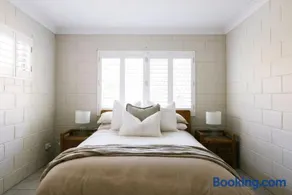 Merduka Sands 4 - Cozy Charming Cottage - Holiday Yamba - Image 3