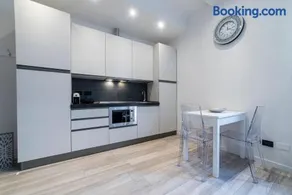 FASHION APARTMENT SILVER Bologna - Image 3