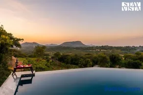 StayVista's RockEDGE - Shoolagiri - 5BHK Villa with Infinity Pool & Jacuzzi - Image 3