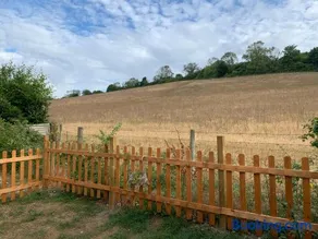 Heated shepherds hut overlooking open countryside - Image 2