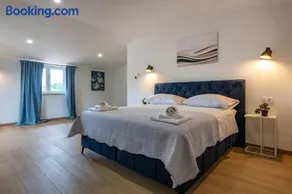 Villa Dika, a beautiful and spacious villa with a fantastic pool - Image 5