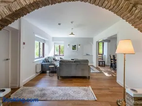 The Farmhouse - Image 3