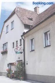 Weinbau-Gästezimmer Martin und Eva Maria Jamek - Image 2