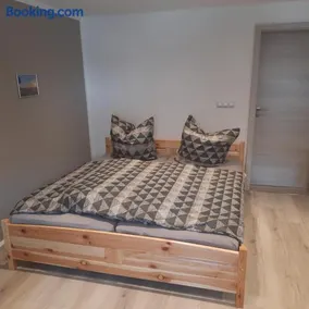 Ferienwohnung Schwibbogen - inklusive Sportraumnutzung - Image 1