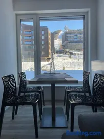 Apartment with a view of the ski slope - Image 1