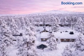 Oula C - Northern Lights Base Incl Sauna, WiFi, Smart TV - Image 3