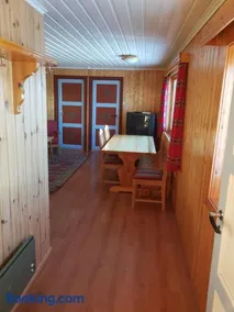 Knutebu Two-Bedroom Cottage - Image 1