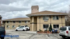 River Walk Inn - Image 1