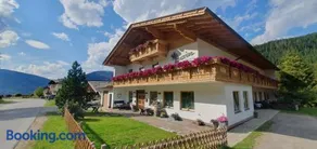 Haus Enzian Apartments - Image 2