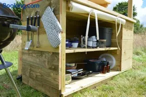 "Badger" Tylda Tents at Heydaze Campsite - 5m Luxury Bell Tent - Image 5