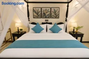 Monkey Island Villa - Image 2
