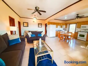 4C's Vacation Suites - Image 4