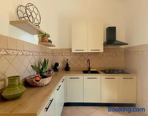 RESIDENZA AURORA - bright spacious House with Garden & outdoor Patio - Ardea - Tor San Lorenzo - Image 3