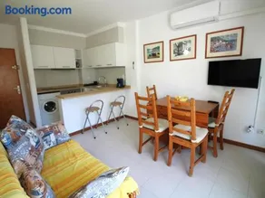 Apartamento acogedor con piscina, WiFi y garaje cerca de la playa de La Farella, Llançà - ES-228-8 - Image 5