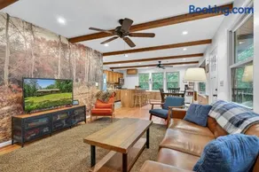 Cozy 3BR chalet w hot tub & BBQ grill - Image 3