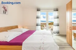 Paramount Apartments - Image 2