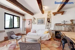 Cottage In Village Provencal Azur - Image 1