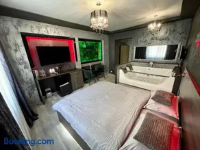 Nubia studios & spa - Image 3