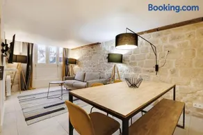 Pick A Flat's Apartment on l'Ile de la Cité - Quai de L'Horloge - Image 4