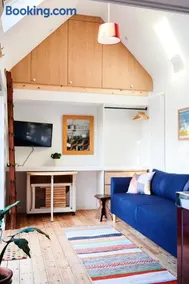 Tiny Cottage with Terrace & Parking, Central Lewes - Image 5