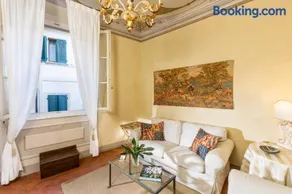Stefania Townhouse - Image 3
