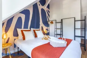 Maisonnette Bleu Horizon avec jardin - 2min Gare - Serenito Homes - Image 4