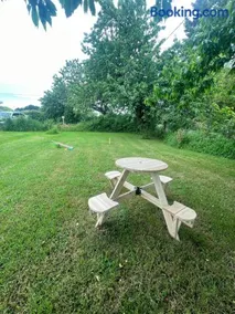 Tente Cloche de Vigne - Glamping on a Vineyard - Image 1