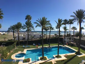 2204-Luxury apt on the beach,new,on duquesa port! - Image 3