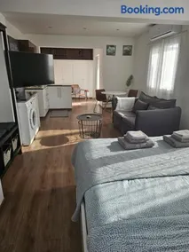 City Center Apartments - Image 3