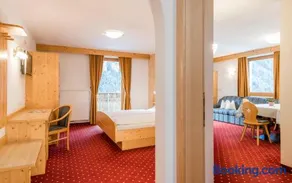 B&B Hotel Alpenrose Rooms & Apartments - Image 5