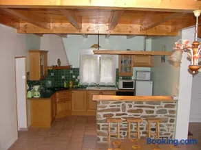 Jolie maison avec piscine - Image 2
