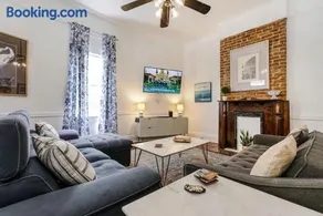 Prime Uptown Villa with Backyard and EV Parking - Image 1