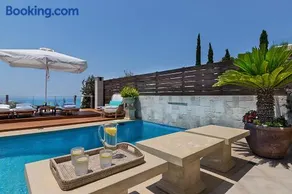 Private pool & sea view residence - Image 4