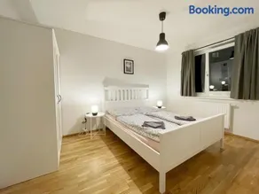 MUZETA11 - Modern Town Apartment with Balcony - Image 1