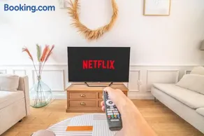LE LOFT LILLOIS I CENTRE I TERRASSE I BBQ I NETFLIX - LE LOFT LILLOIS l CENTRE I TERRACE I BBQ I NETFLIX - Image 2