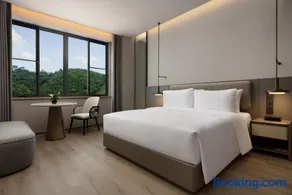 Radisson Resort Qiandao Lake Hangzhou - Image 2