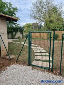 Maison 2 chambres avec extérieur et jacuzzi - Image 1