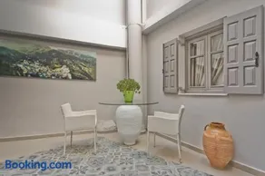 Nereus Luxurious Suites - Image 4