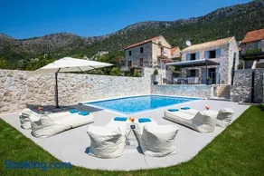Mariva Exclusive - Image 1
