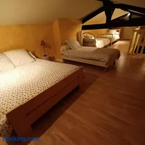 Gite 3 chambres, 2 à 10 pers et jardin clôturé - Image 4