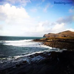 Renovated Boat House at Valentia Island Escape - Image 5
